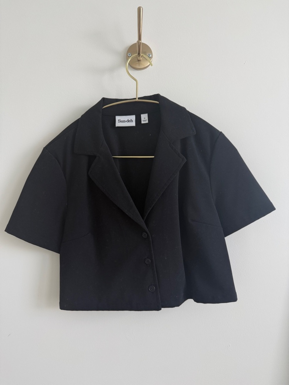 Aritzia Black Cropped Short Sleeve Blazer